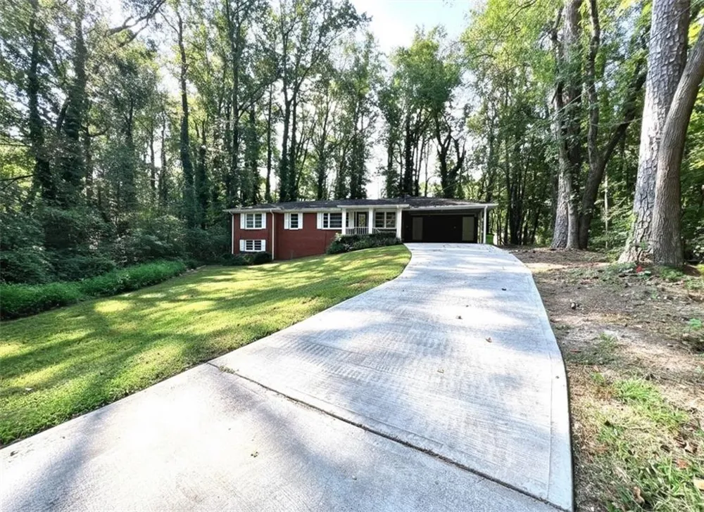 1555 Thunderwood Lane SW Mableton, GA 30126