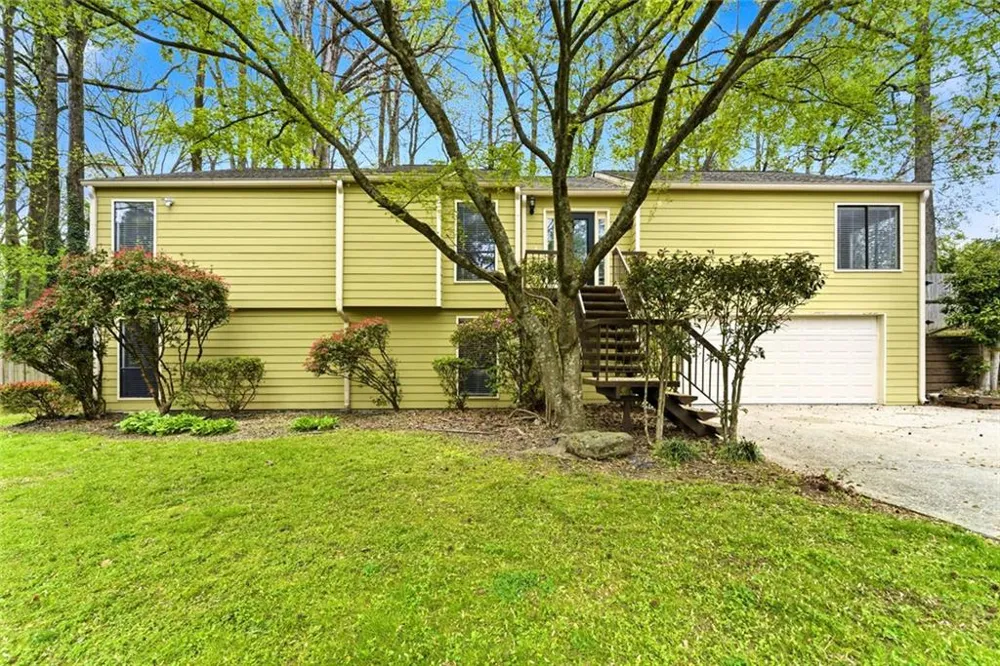 2754 Georgian Terrace Marietta, GA 30068