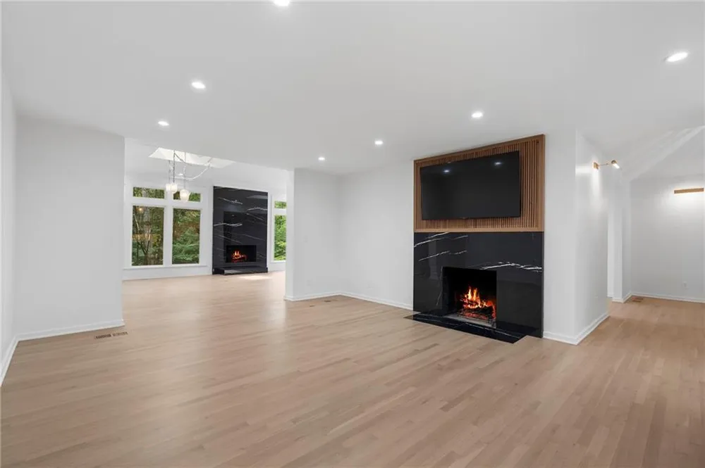 366 Blackland Road NW Atlanta, GA 30342