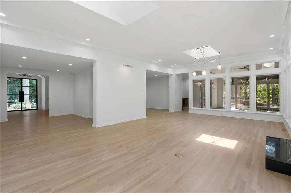 366 Blackland Road NW Atlanta, GA 30342