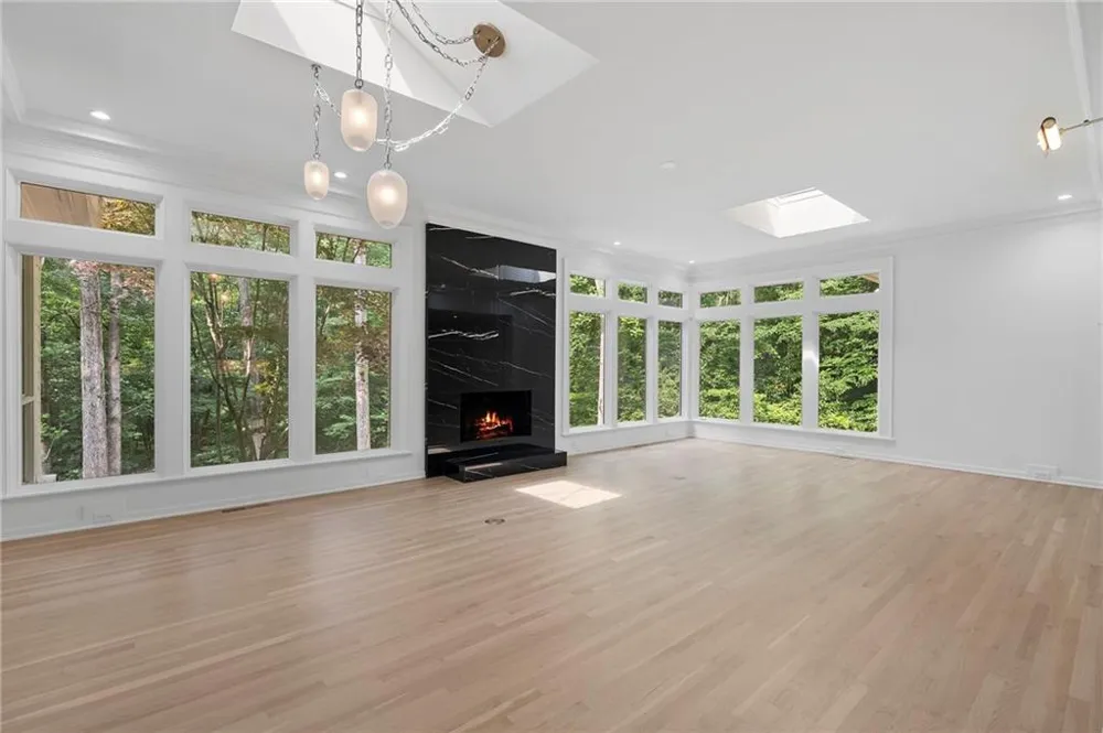 366 Blackland Road NW Atlanta, GA 30342
