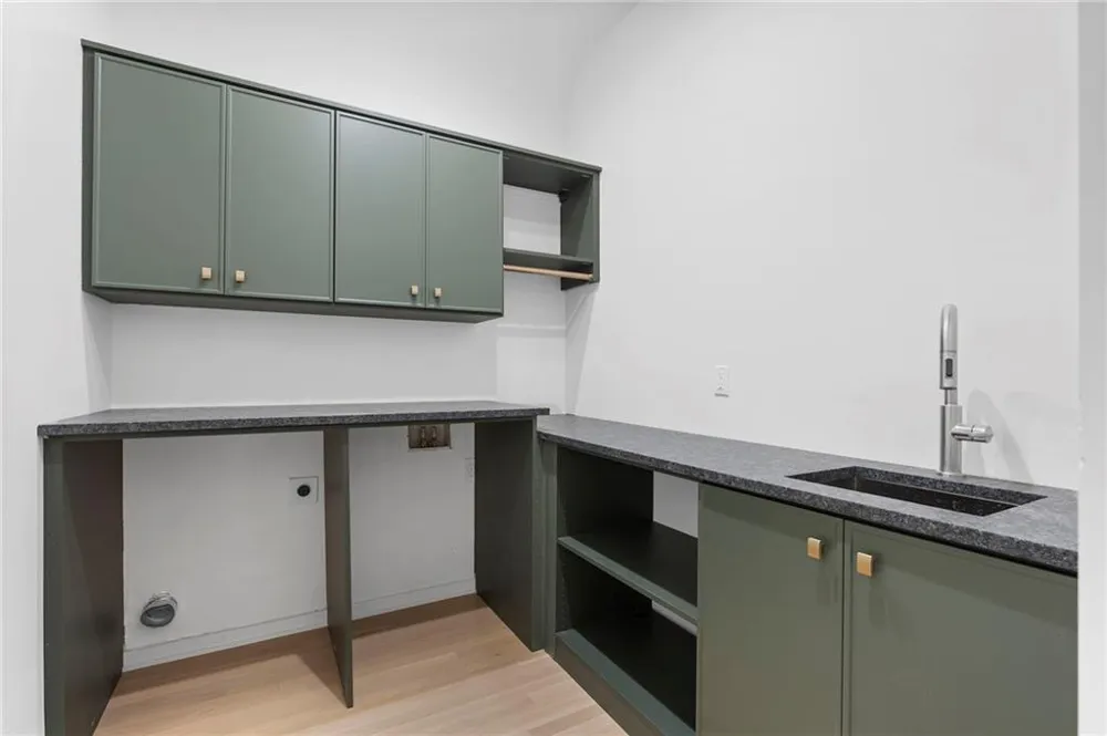 366 Blackland Road NW Atlanta, GA 30342