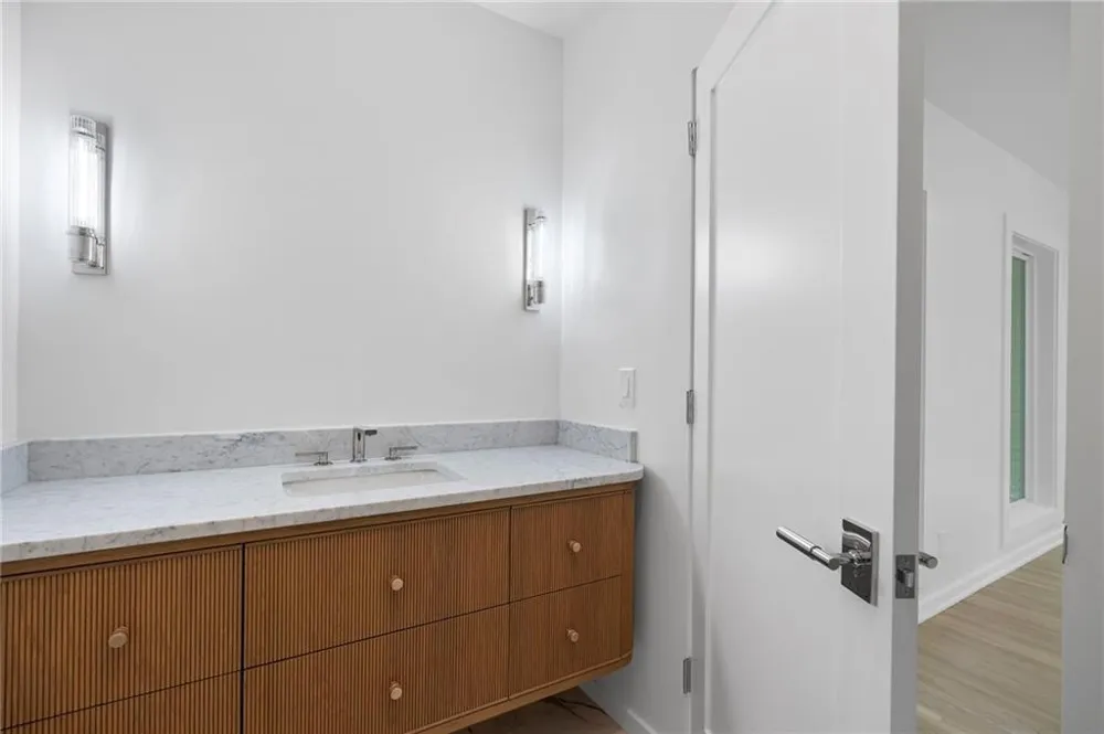 366 Blackland Road NW Atlanta, GA 30342