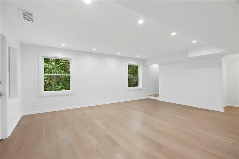 366 Blackland Road NW Atlanta, GA 30342