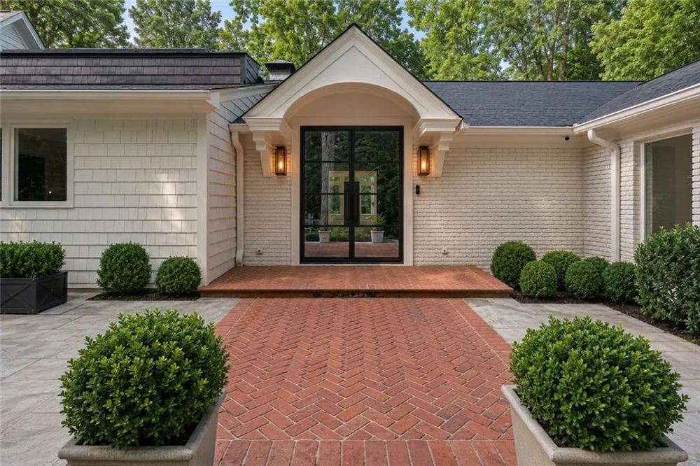366 Blackland Road NW Atlanta, GA 30342