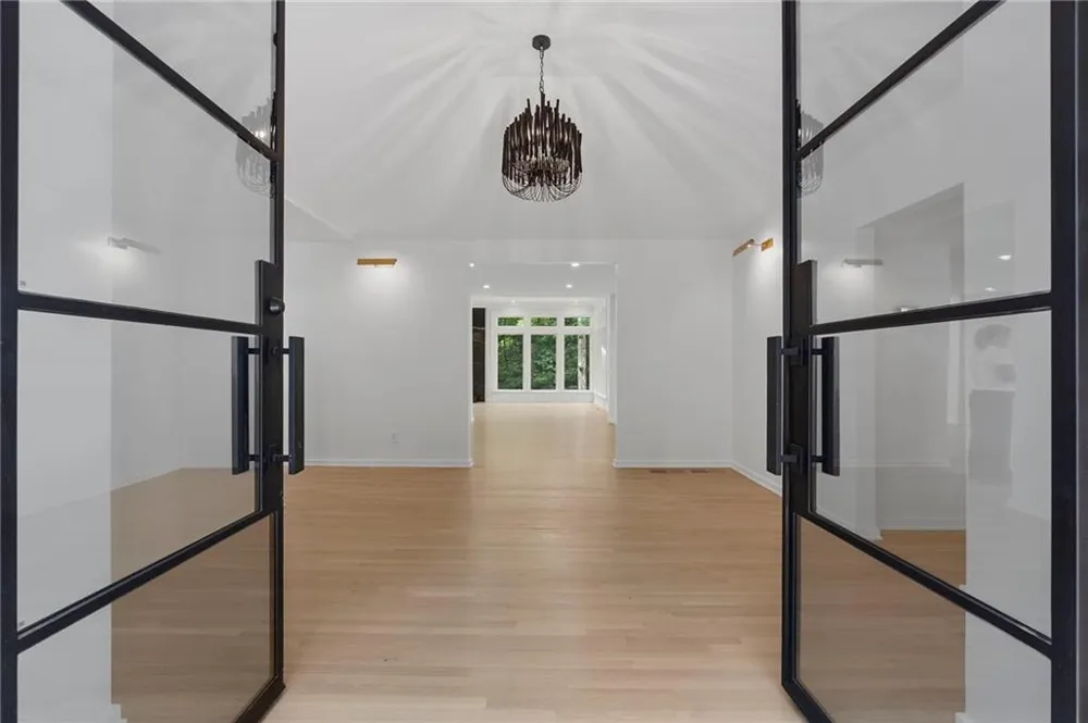 366 Blackland Road NW Atlanta, GA 30342
