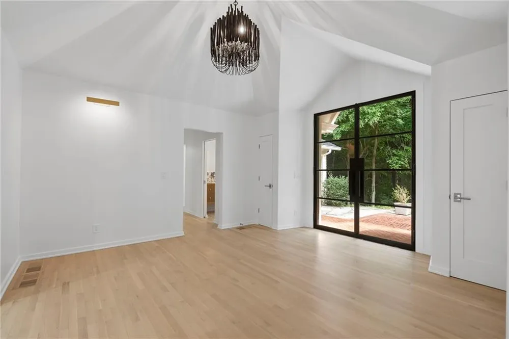 366 Blackland Road NW Atlanta, GA 30342