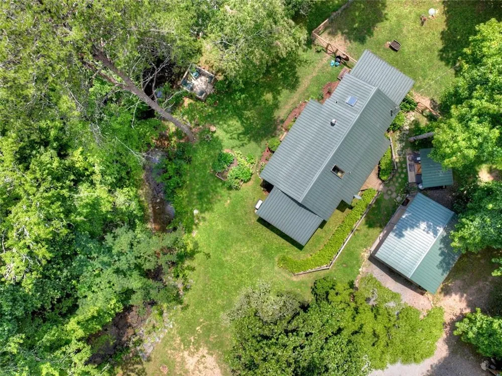 100 Wing Circle Ellijay, GA 30536