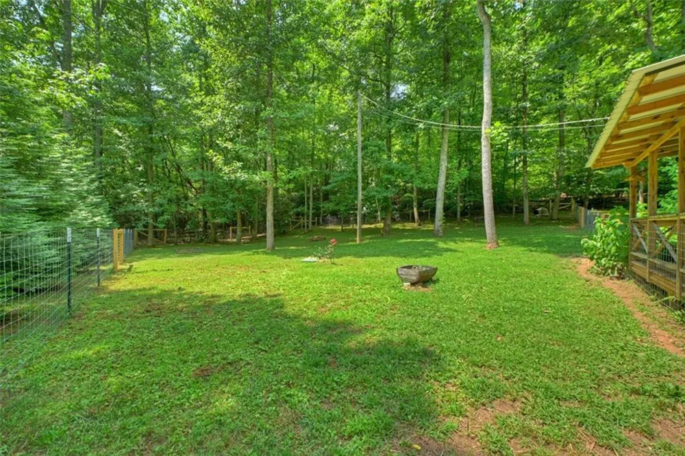 100 Wing Circle Ellijay, GA 30536