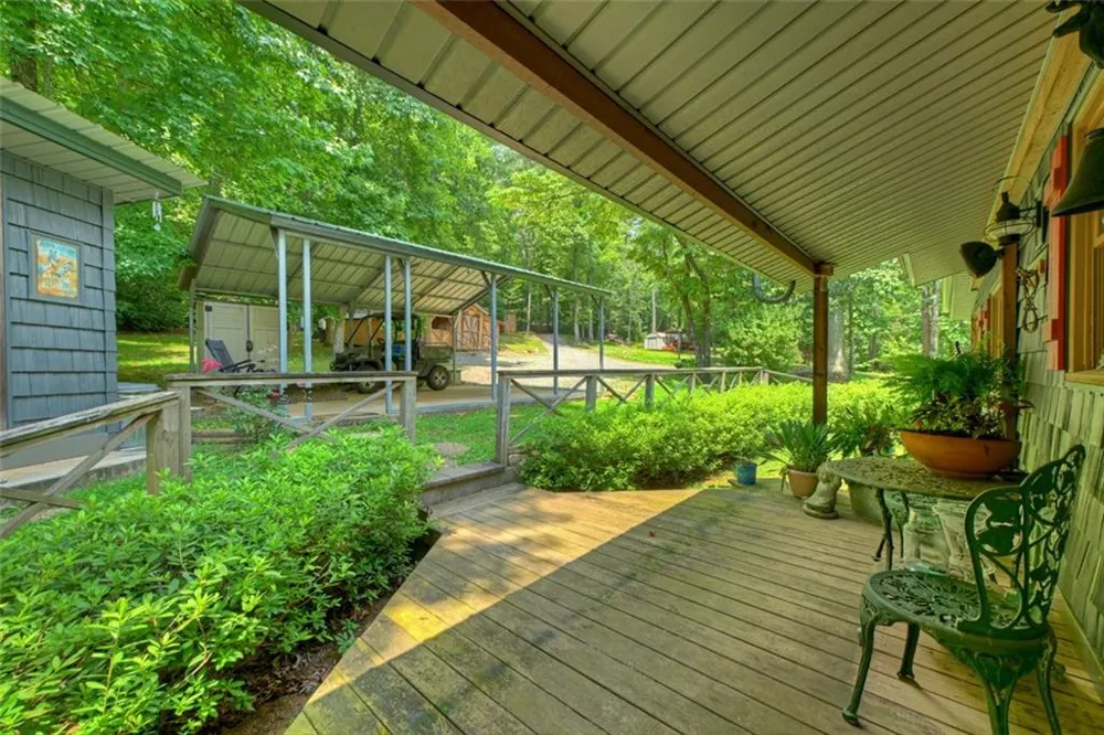100 Wing Circle Ellijay, GA 30536