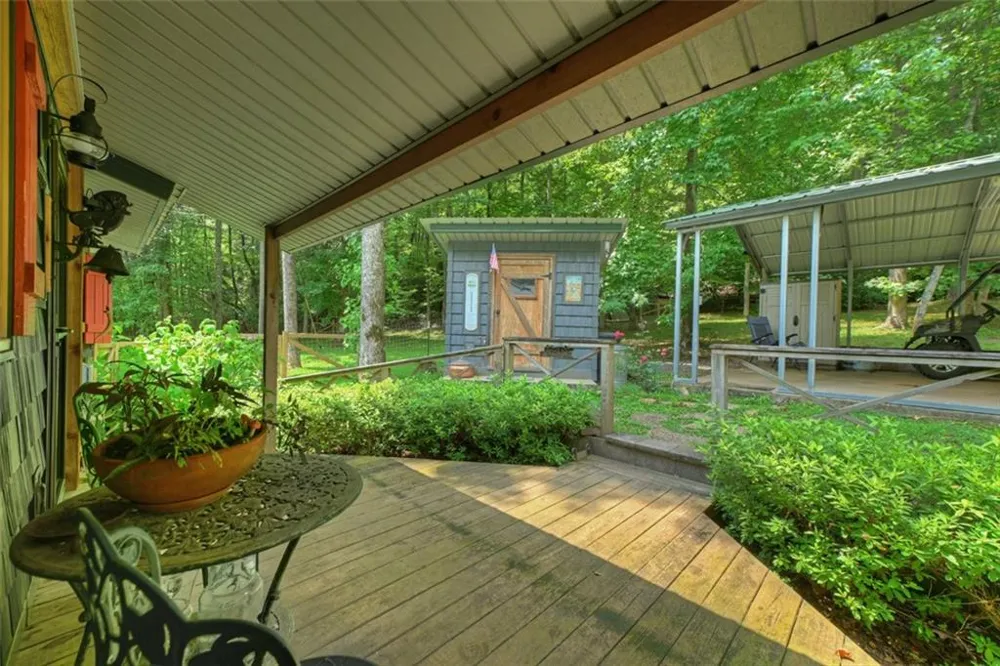100 Wing Circle Ellijay, GA 30536