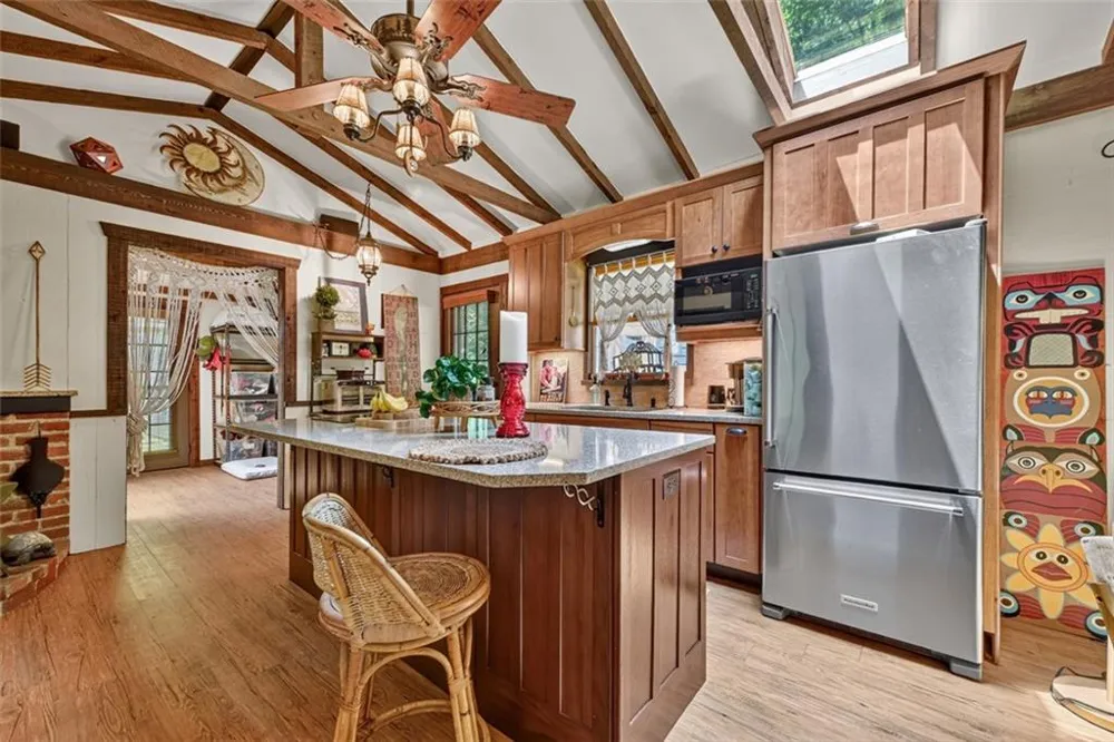 100 Wing Circle Ellijay, GA 30536