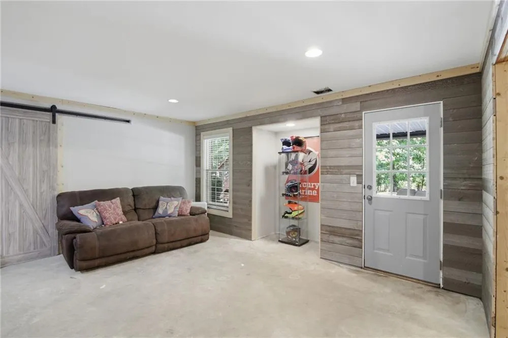 3663 Walden Lane Acworth, GA 30102