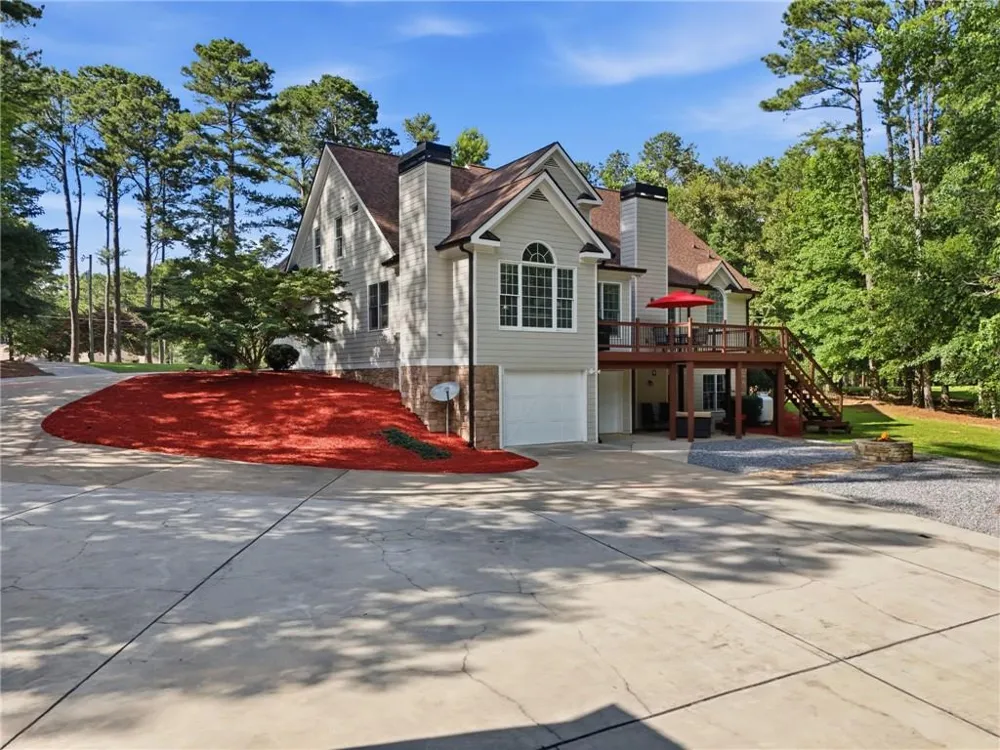3663 Walden Lane Acworth, GA 30102