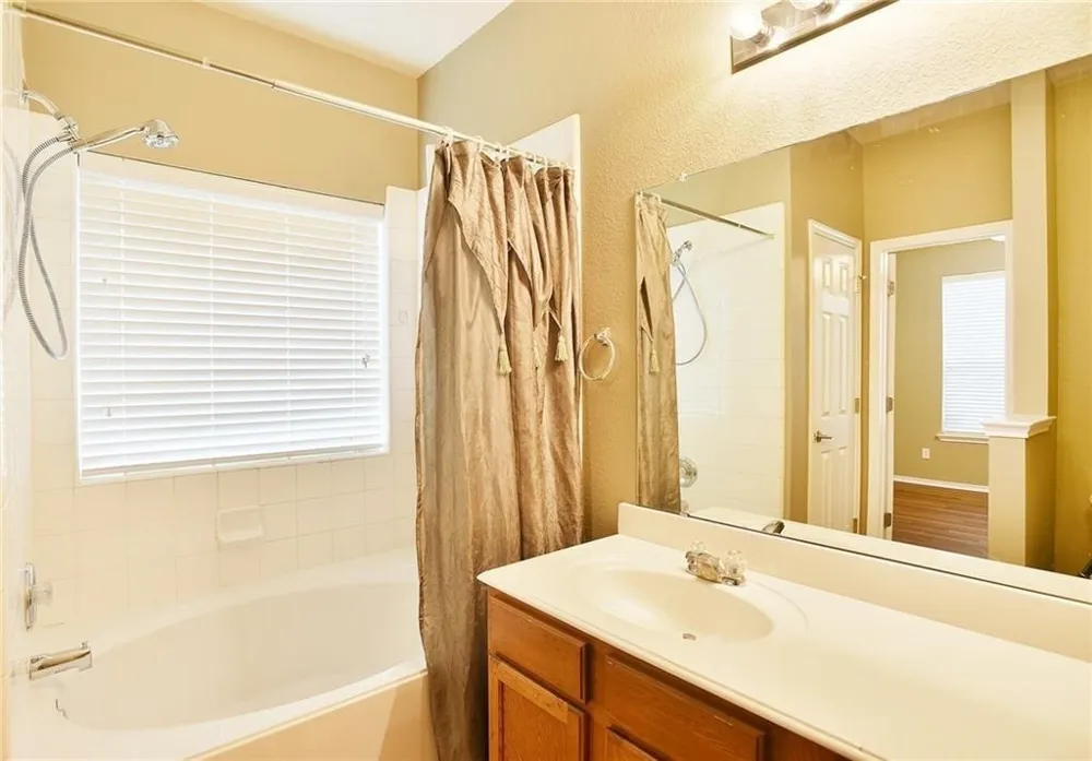 9109 Nathaniel Drive Providence Village, TX 76227