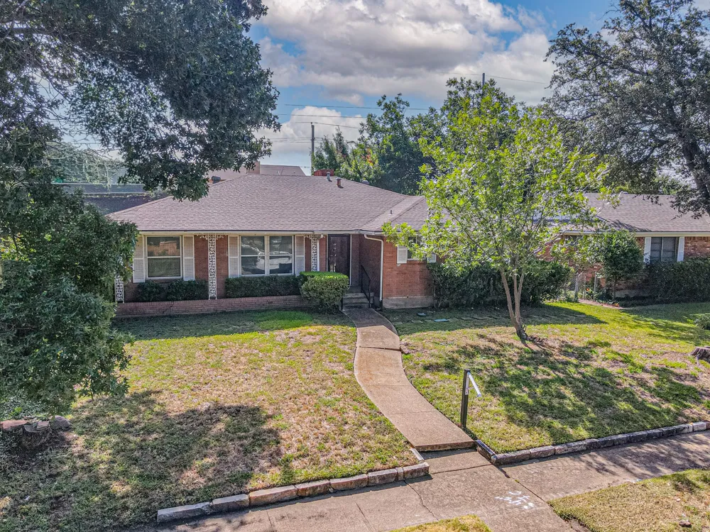 5324 Urban Crest Street Dallas, TX 75227