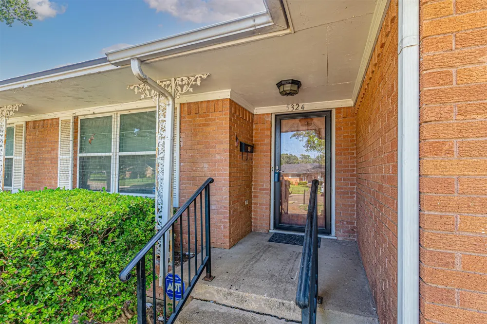 5324 Urban Crest Street Dallas, TX 75227