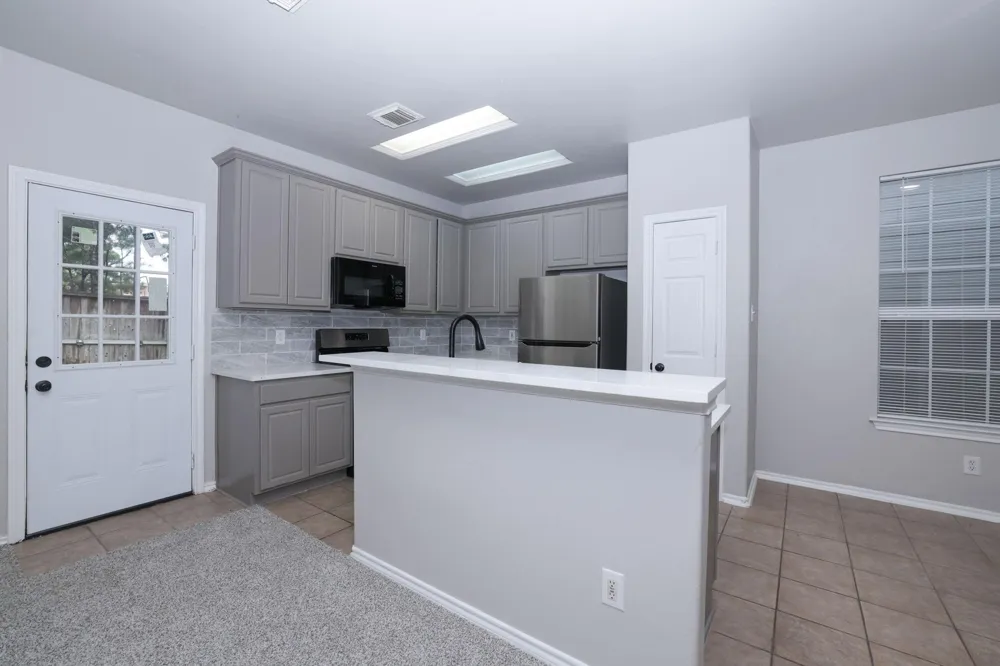 38 Blue Creek Place The Woodlands, TX 77382