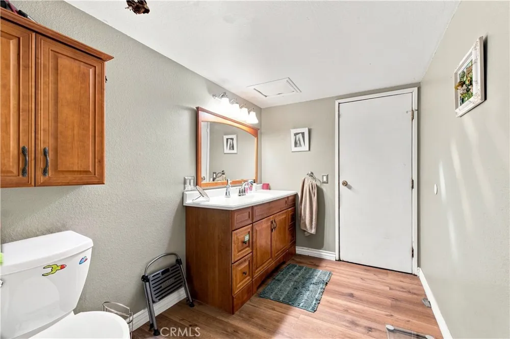379 E Randall Rialto, CA 92376