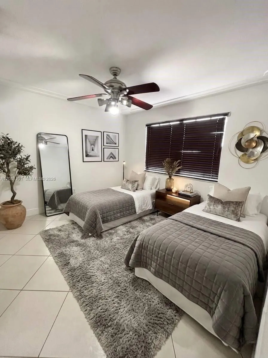 62 W 44th St #0 Hialeah, FL 33012