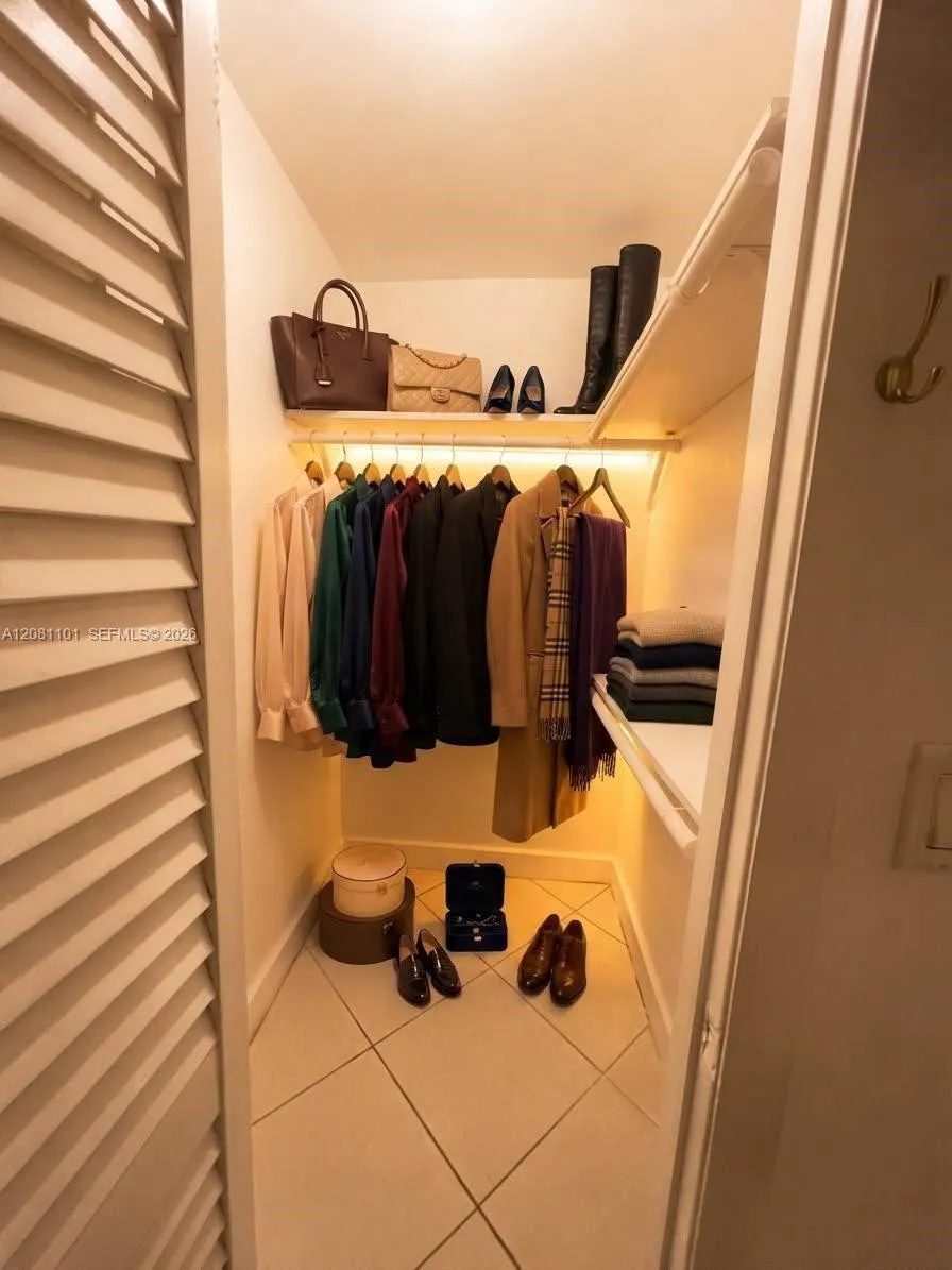 62 W 44th St #0 Hialeah, FL 33012