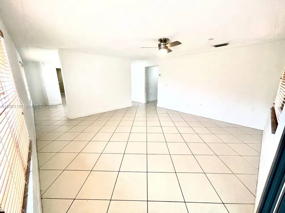 62 W 44th St #0 Hialeah, FL 33012