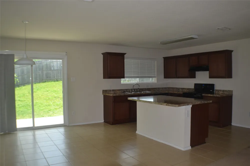 1305 Swan Ridge Drive Sherman, TX 75092