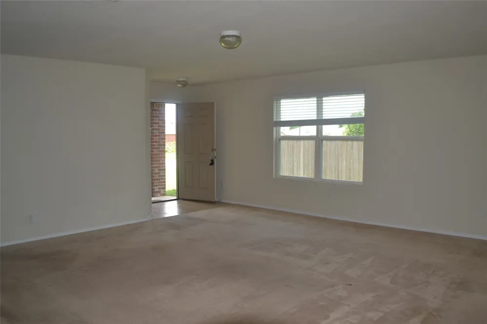 1305 Swan Ridge Drive Sherman, TX 75092