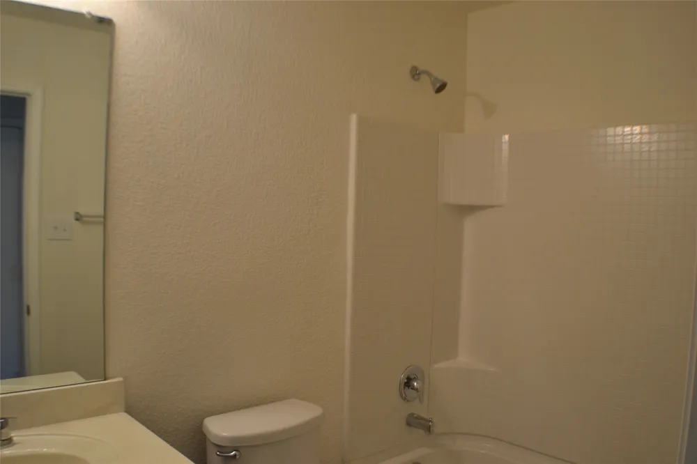 1305 Swan Ridge Drive Sherman, TX 75092