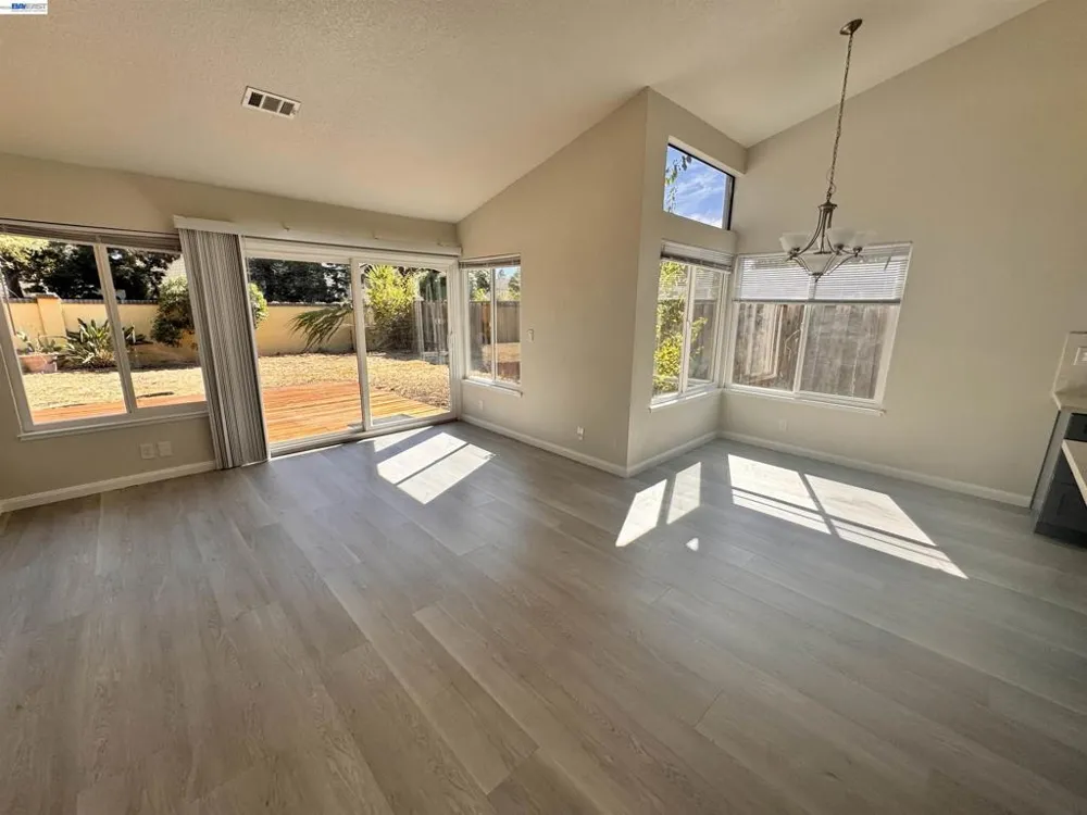4969 Green Hills Cir Antioch, CA 94531