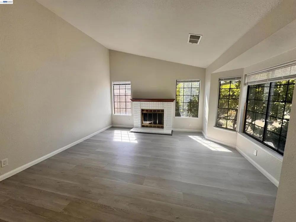 4969 Green Hills Cir Antioch, CA 94531