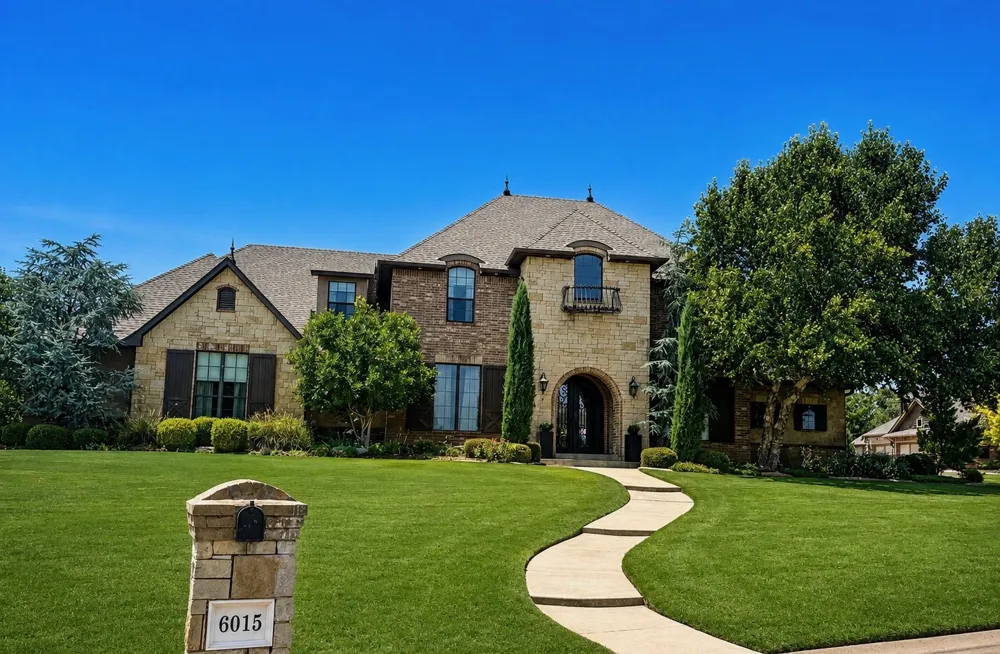 6015 Smoky Hill Trail Edmond, OK 73034