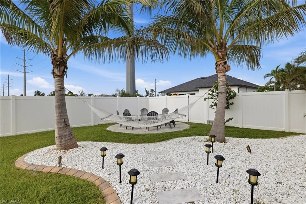 219 El Dorado Boulevard S Cape Coral, FL 33991