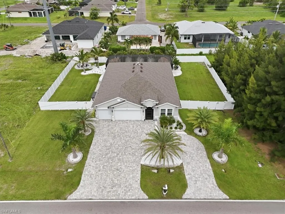 219 El Dorado Boulevard S Cape Coral, FL 33991
