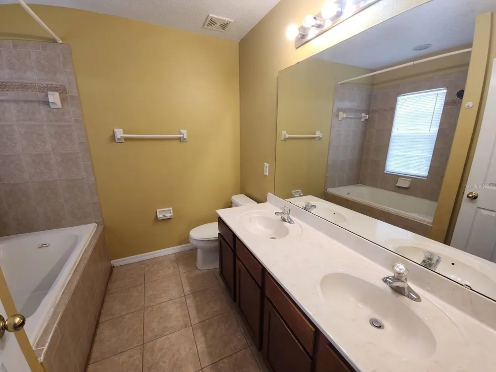 10156 VICKERS RIDGE DRIVE Orlando, FL 32829