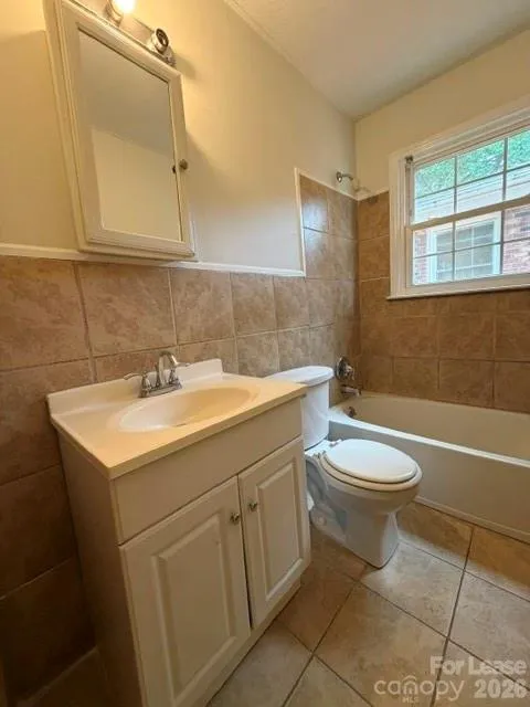 323 lakewood Avenue #2 Charlotte, NC 28208
