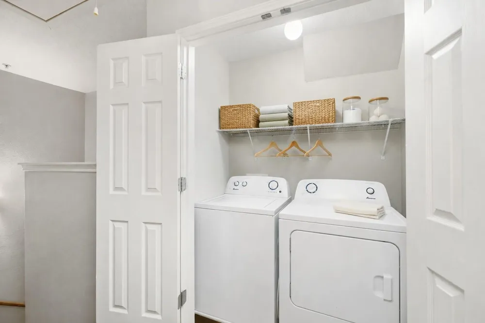 10912 Gulf Freeway #38 Houston, TX 77034