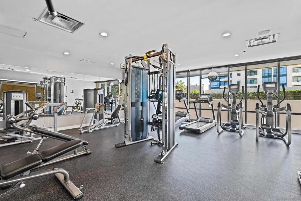 550 Front St #1101 San Diego, CA 92101
