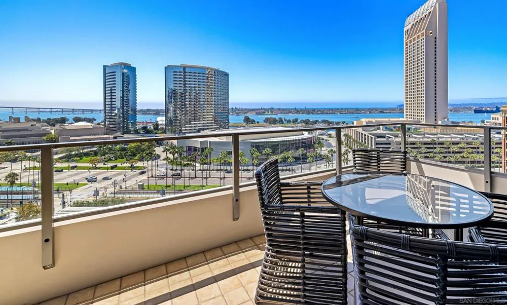 550 Front St #1101 San Diego, CA 92101