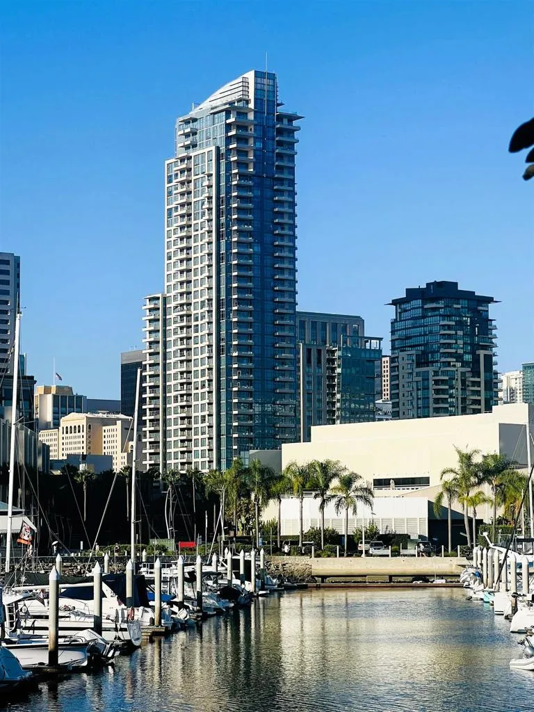 550 Front St #1101 San Diego, CA 92101