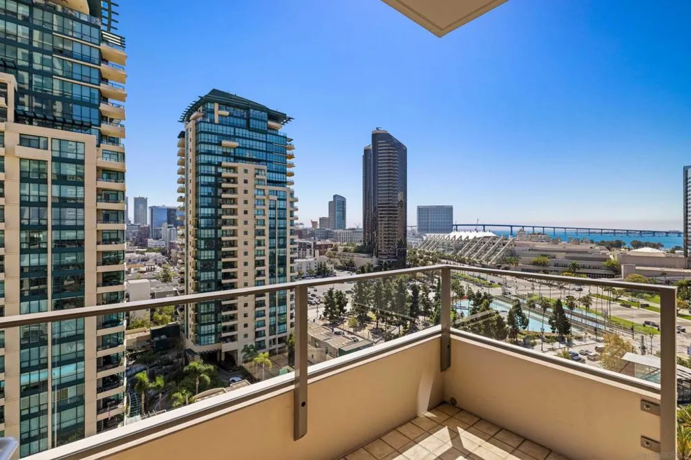 550 Front St #1101 San Diego, CA 92101