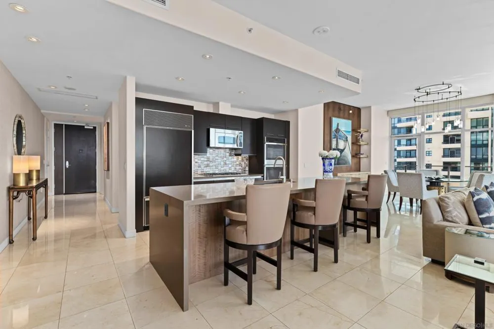 550 Front St #1101 San Diego, CA 92101