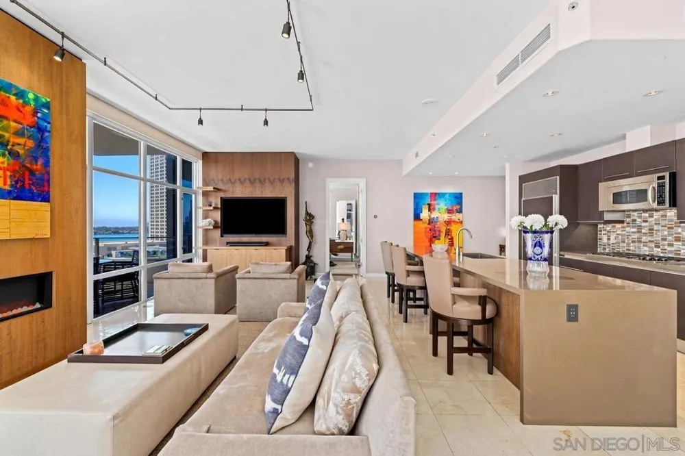 550 Front St #1101 San Diego, CA 92101