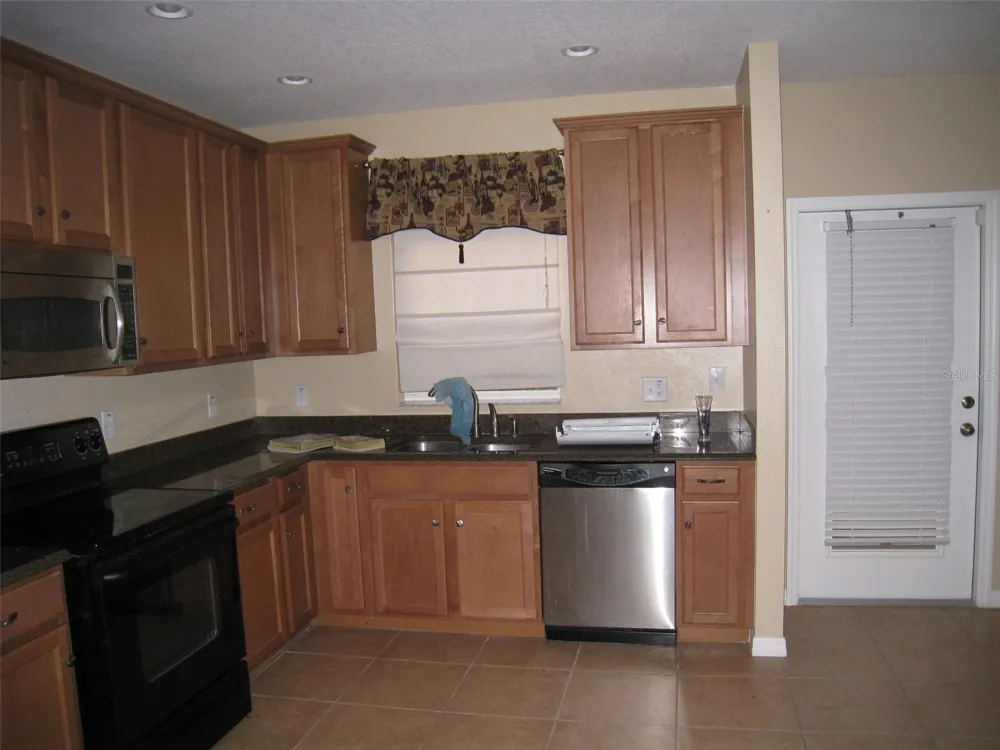 9663 BISCOTTI AVENUE Orlando, FL 32829