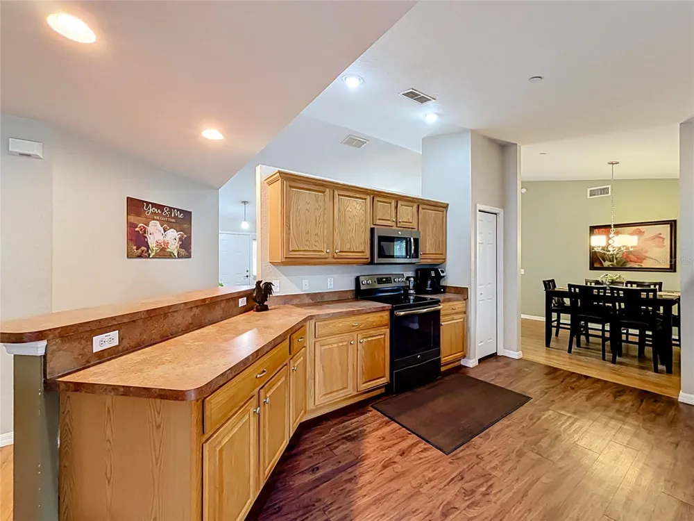 18030 BAYAMON AVENUE Polk City, FL 33868