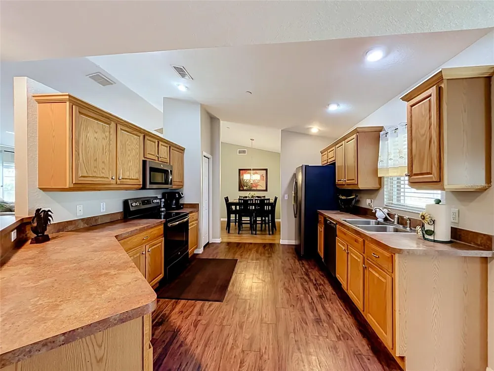 18030 BAYAMON AVENUE Polk City, FL 33868