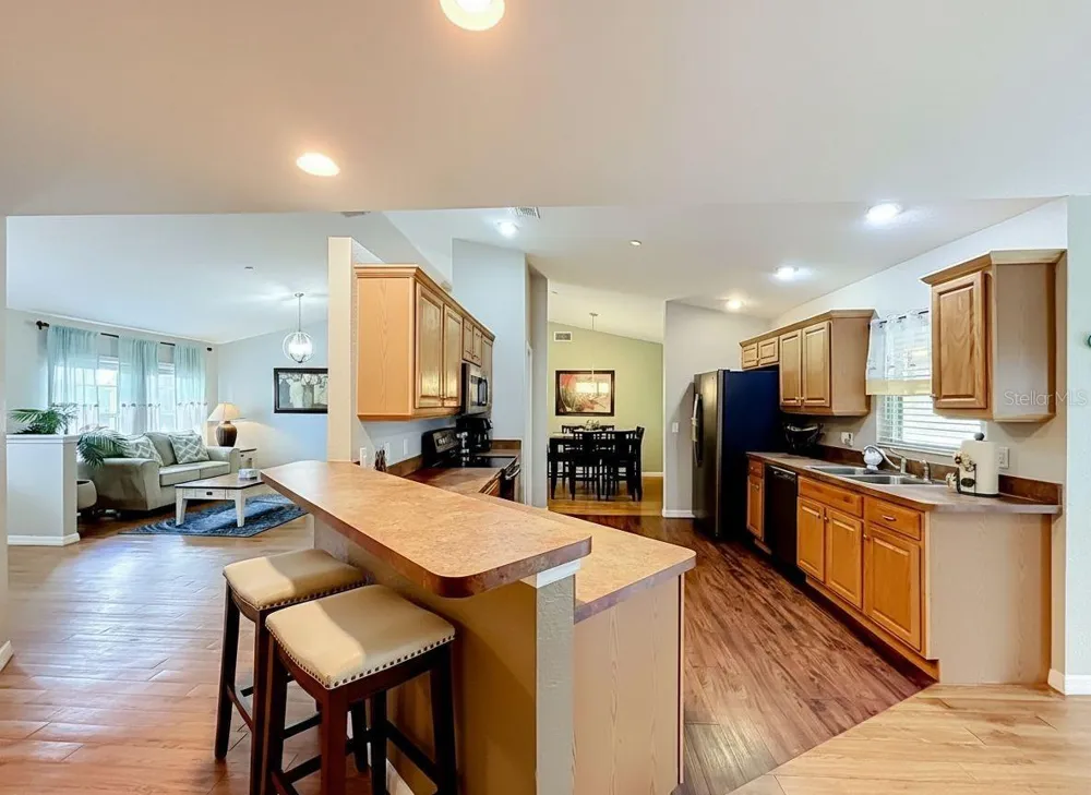 18030 BAYAMON AVENUE Polk City, FL 33868