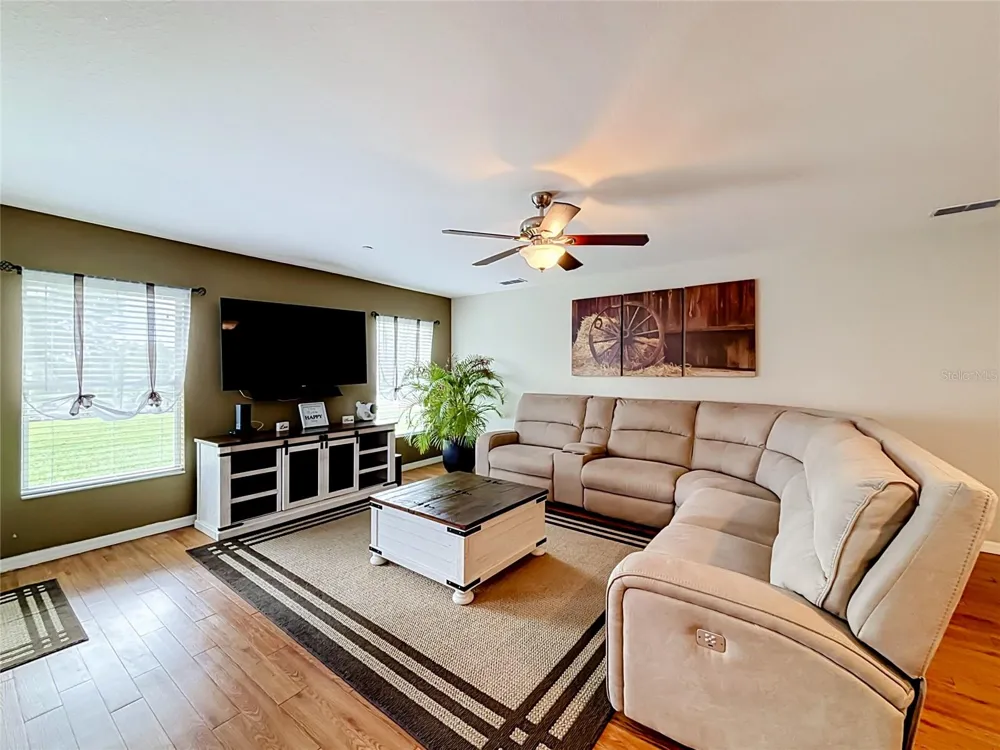 18030 BAYAMON AVENUE Polk City, FL 33868