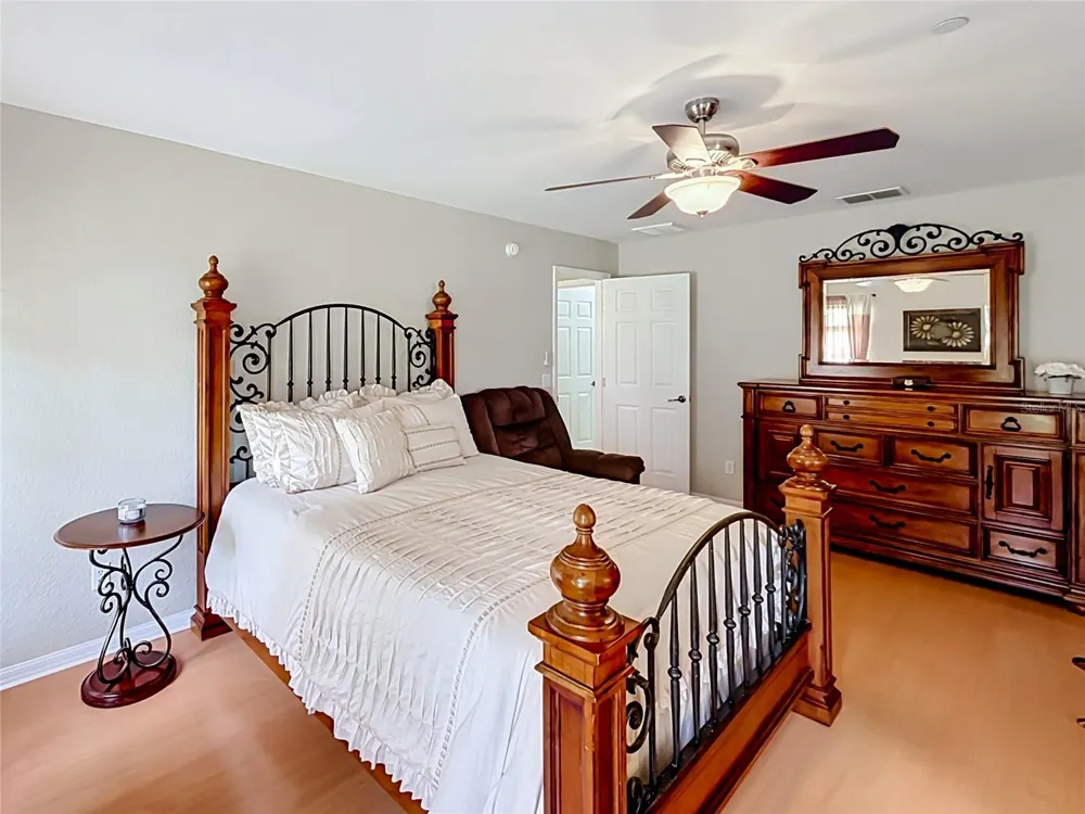 18030 BAYAMON AVENUE Polk City, FL 33868