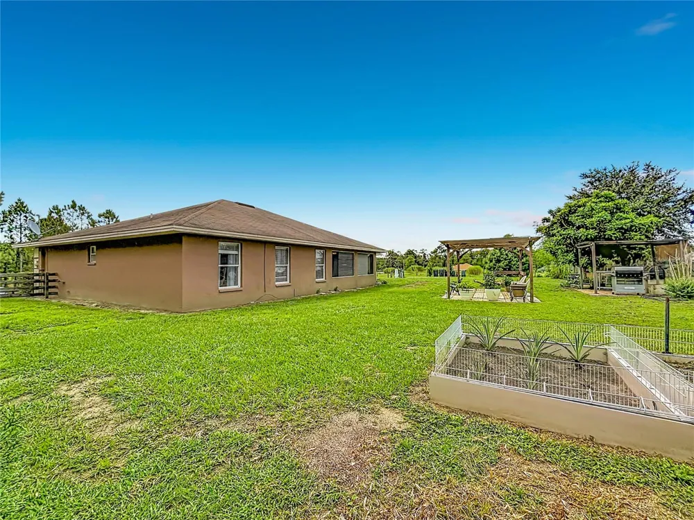 18030 BAYAMON AVENUE Polk City, FL 33868